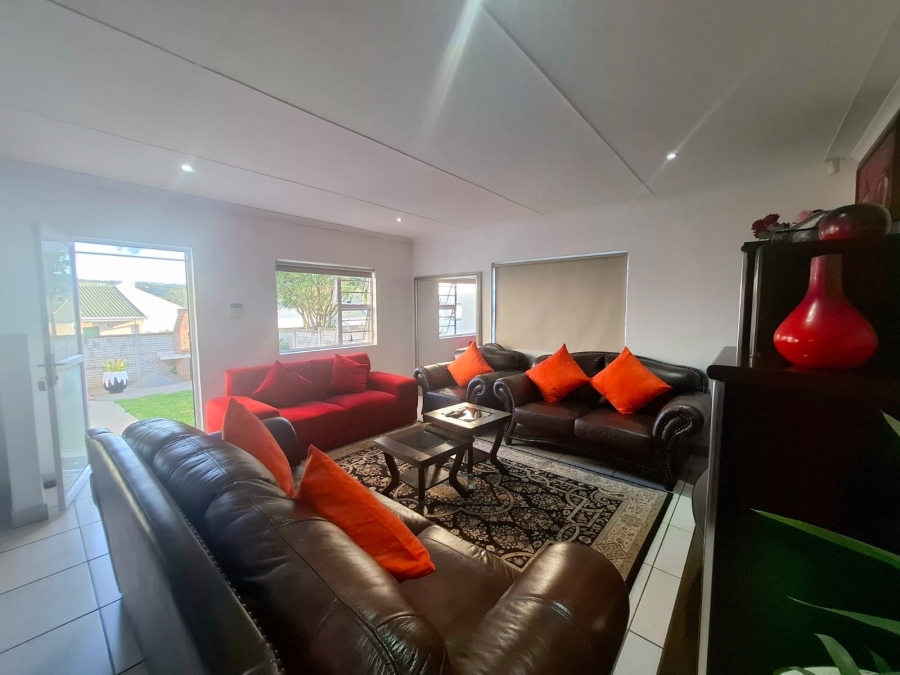 3 Bedroom Property for Sale in Nahoon Valley Park Eastern Cape